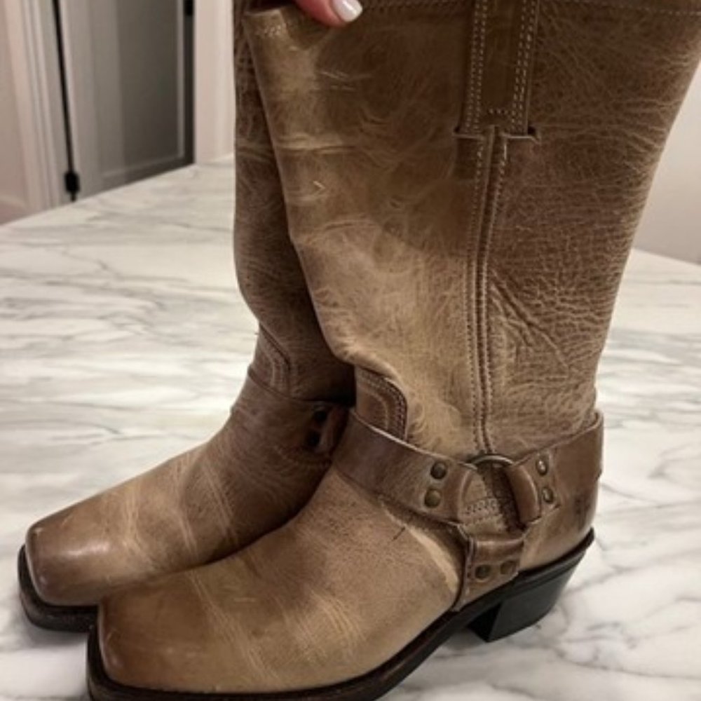 FRYE HARNESS 12R WOMEN'S BOOTS BLONDE SIZE 7.5